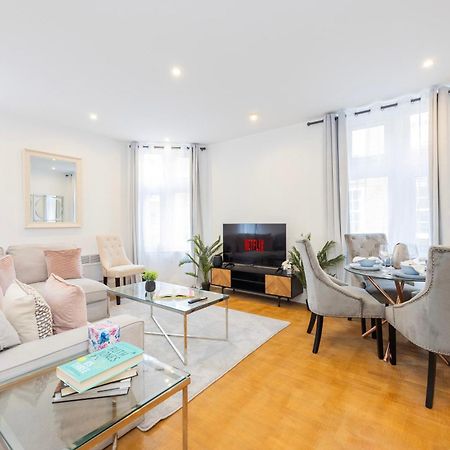 Block Of Apartments In Croydon ,Long Stays , Weekly & Monthly Offers , Contractors , Relocations , Leisure & Family Stays Екстер'єр фото