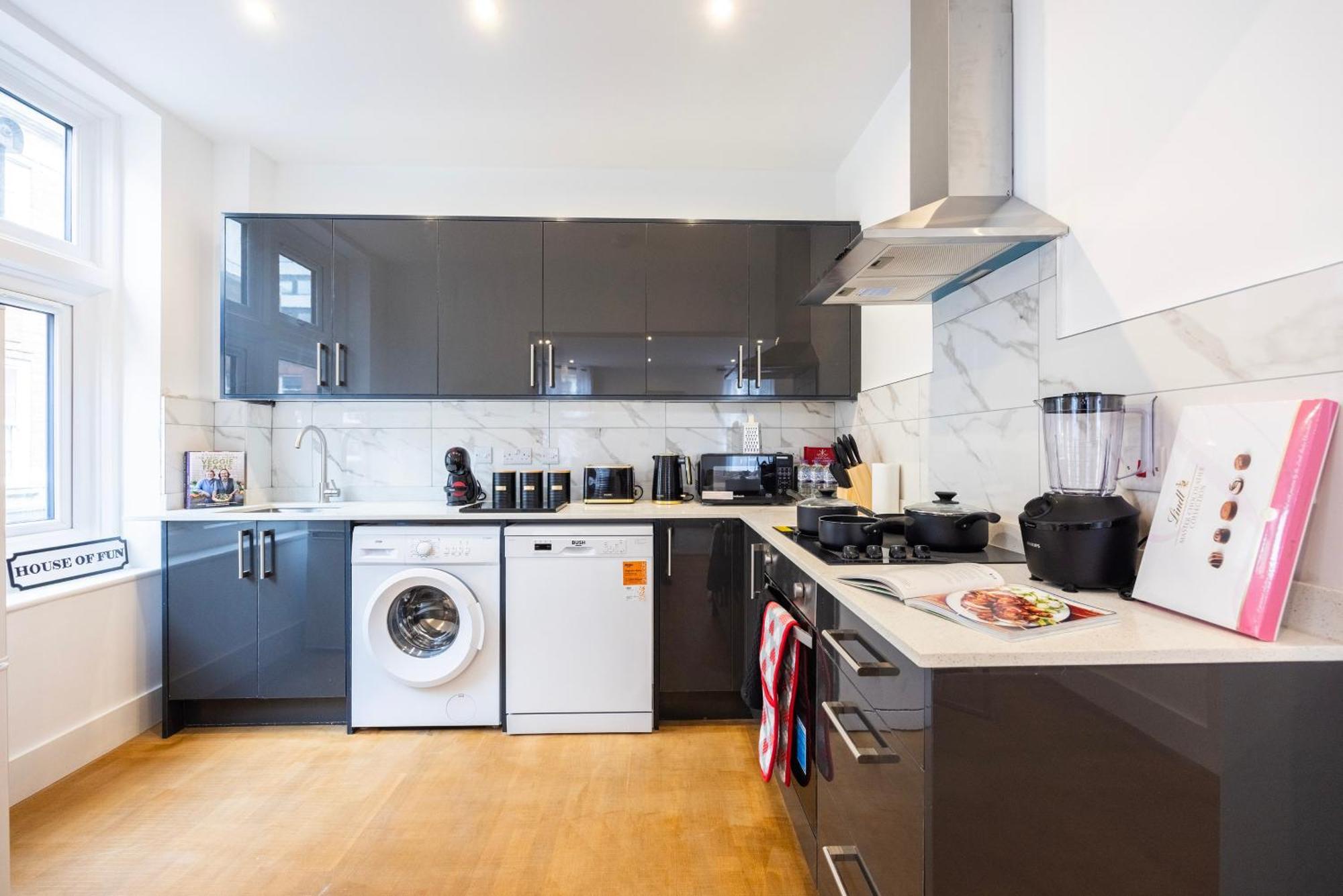 Block Of Apartments In Croydon ,Long Stays , Weekly & Monthly Offers , Contractors , Relocations , Leisure & Family Stays Екстер'єр фото